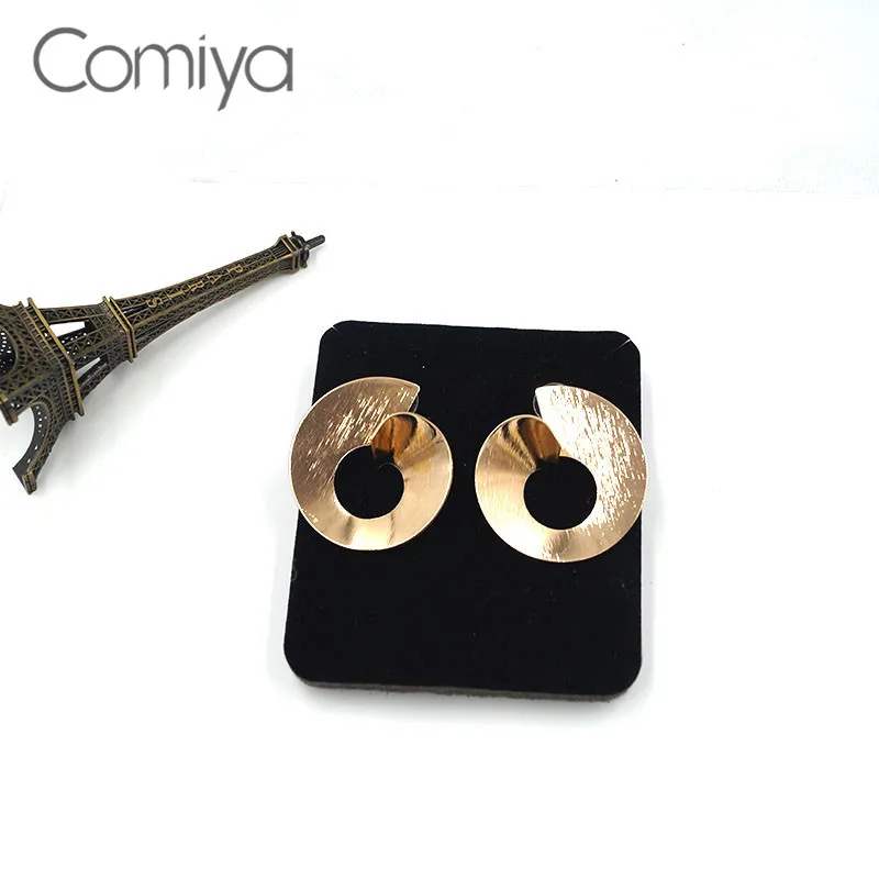 Comiya Stud Earrings Feminino Boucle D'oreille Femme Gold Color Circle Fashion Pendientes Charm Statement Brincos Earring Joyas |
