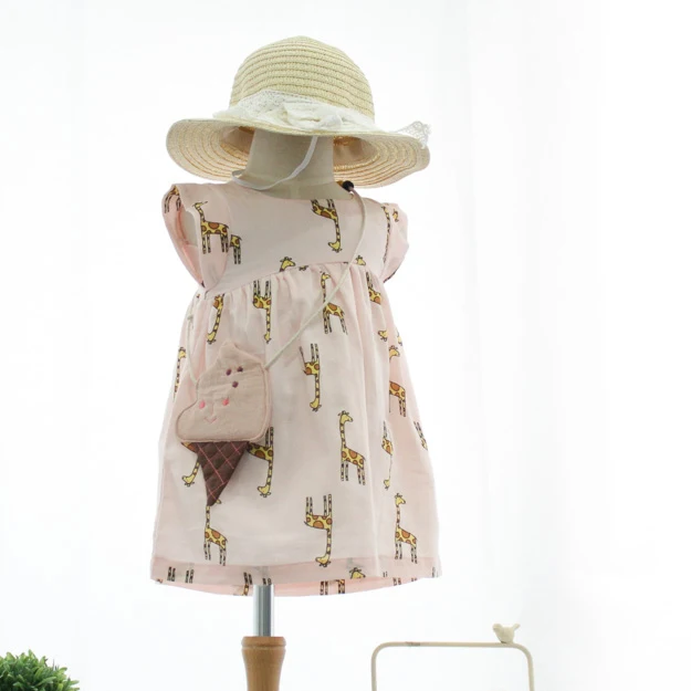 Летнее платье без рукавов для маленьких девочек милое детское с рисунком жирафа