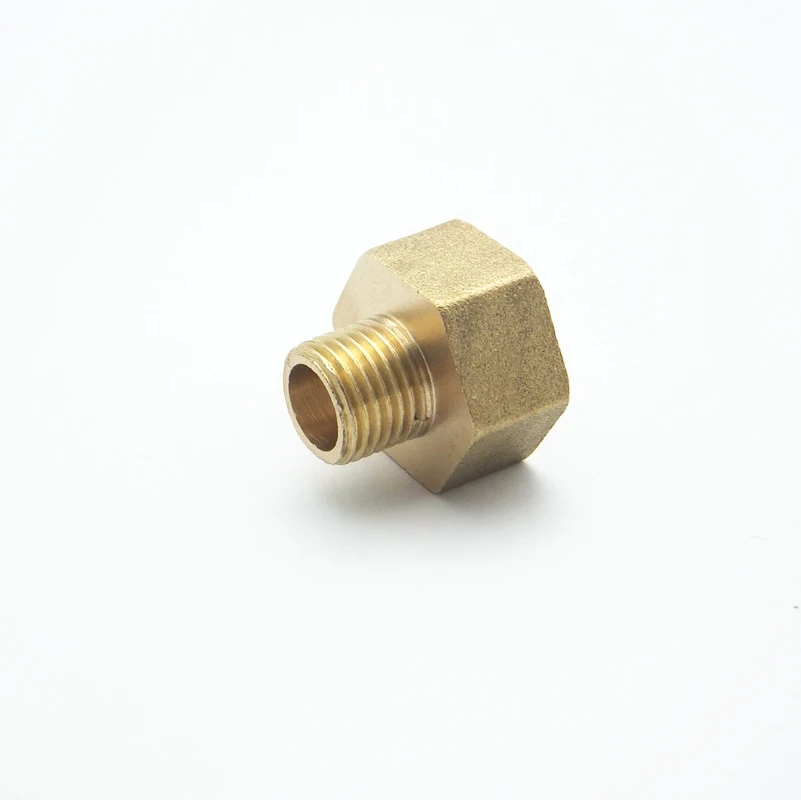 1/4 &quotBSPT гнездовая резьба x 1/8&quot BSPT штыревая латунная Соединительная муфта
