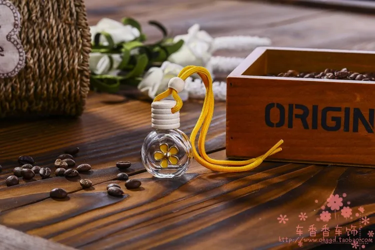 

8ML New Alloy Color Small Daisy Perfume Empty Bottle Round Car Hanging Glass Perfume Bottle 100PCS/LOT