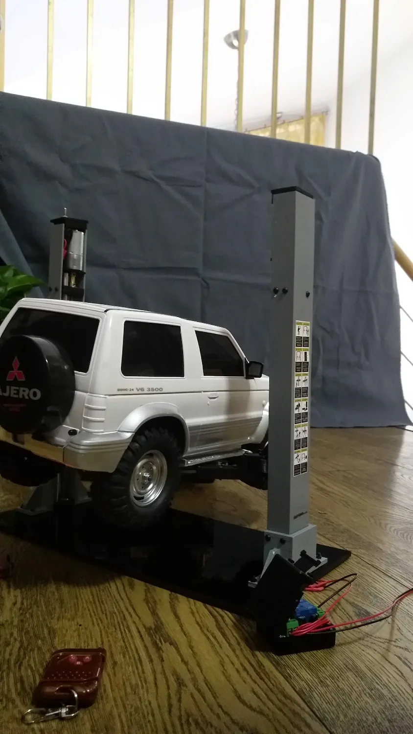 Пульт дистанционного управления рабочая подставка для 1/10 RC WRANGLER Jeep ROCK CRAWLER Capo C2