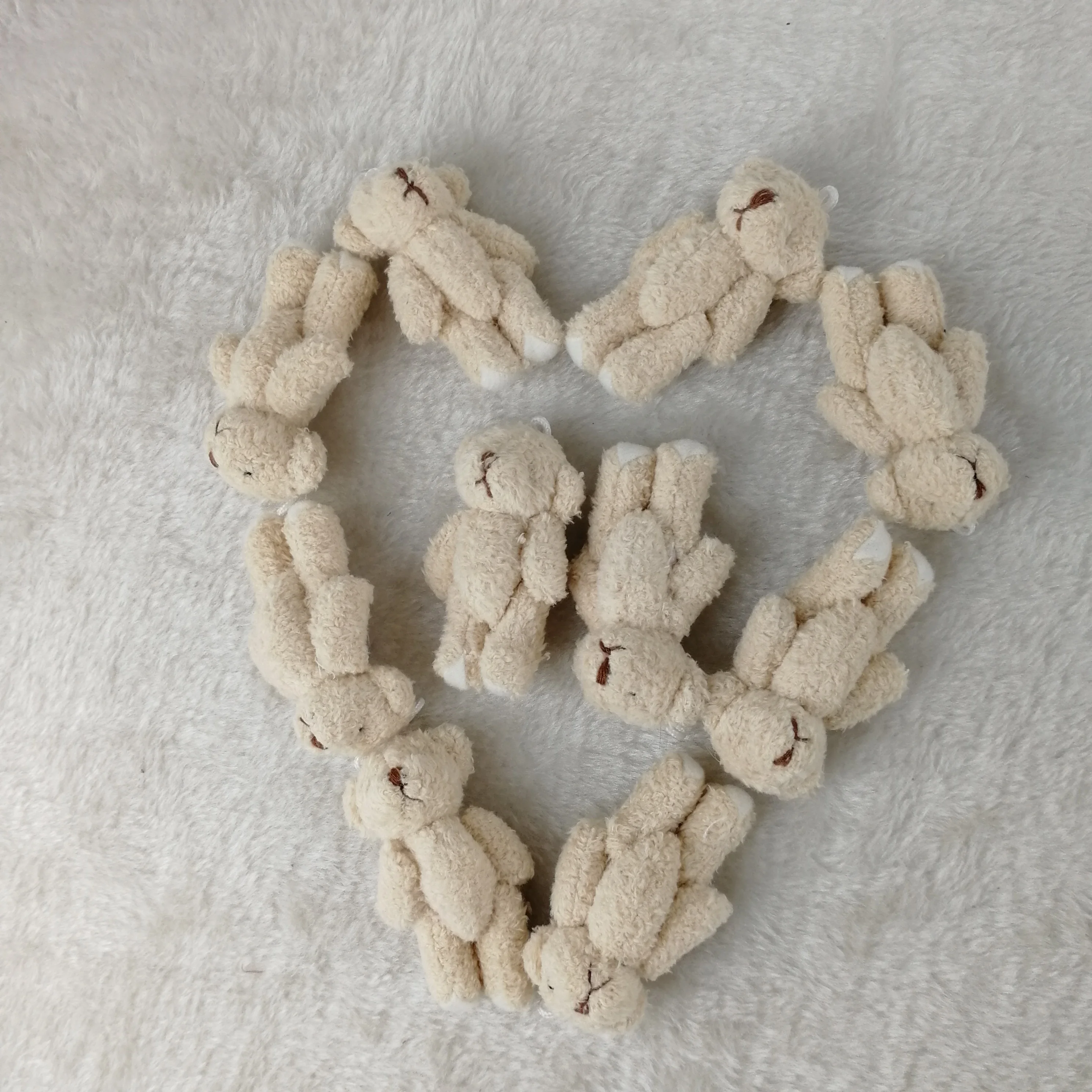 

100PCS/LOT Mini Teddy Bear Stuffed Plush Toys 6.5cm Small Bear Stuffed Toys pelucia Pendant Kids Birthday Gift Decor CMR019