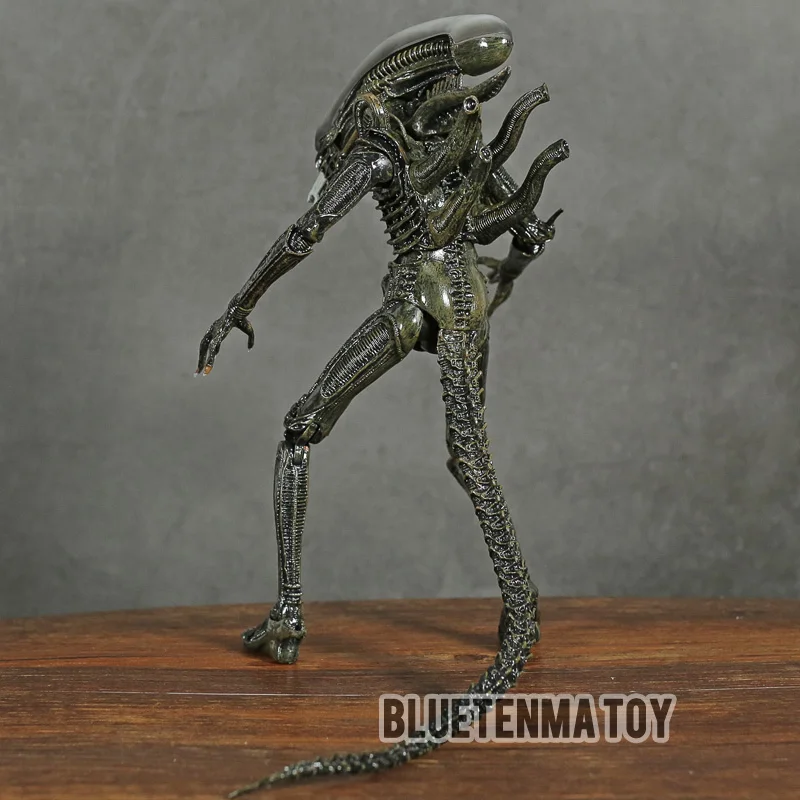 Коллекция игрушек инопланетянин NECA Официальный 1979 чужой Xenomorph хищников Kai ПВХ