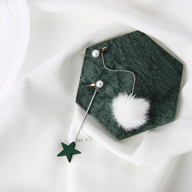Корейский мода 2019 г. Асимметричная помпоном Мех животных мяч звездопад серьги