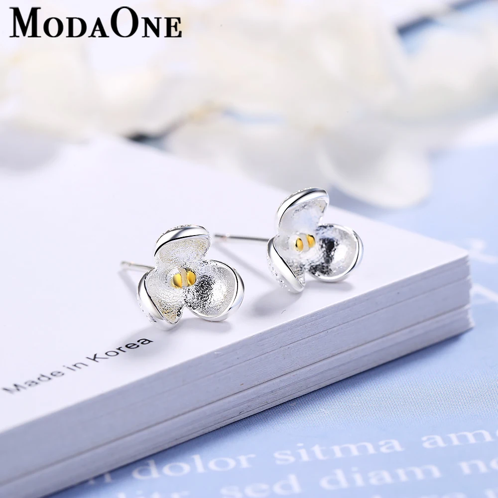 

Серьги-гвоздики женские из серебра 925 пробы с цветком