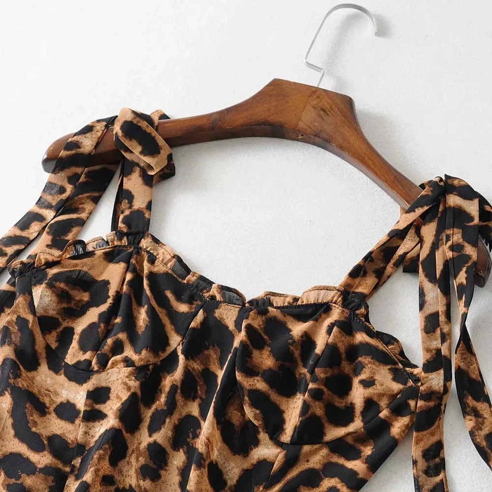 

2019 summer new wooden ear straps European and American style fashion short shoulder bow vest