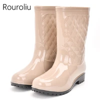 rouroliu women non slip pvc rain boots waterproof water shoes woman wellies mid calf rainboots winter warm inserts rt171