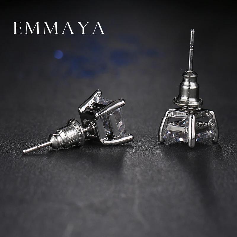 Женские квадратные серьги гвоздики Emmaya элегантные белые в Корейском стиле с