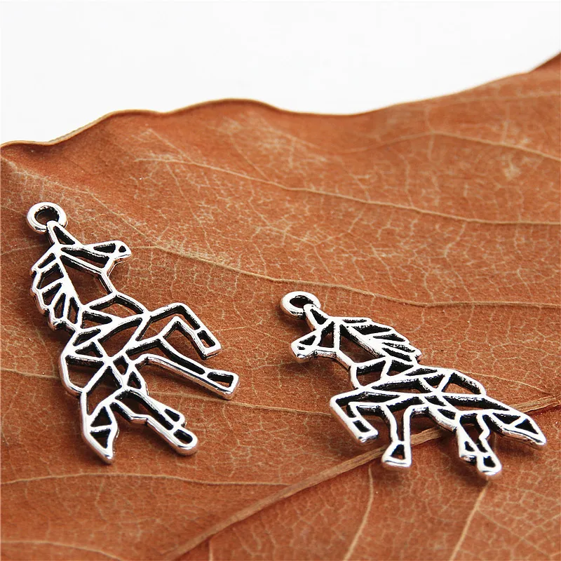 30 шт. серебряный цвет маленькая пустая лошадь единорог амулеты животное кулон