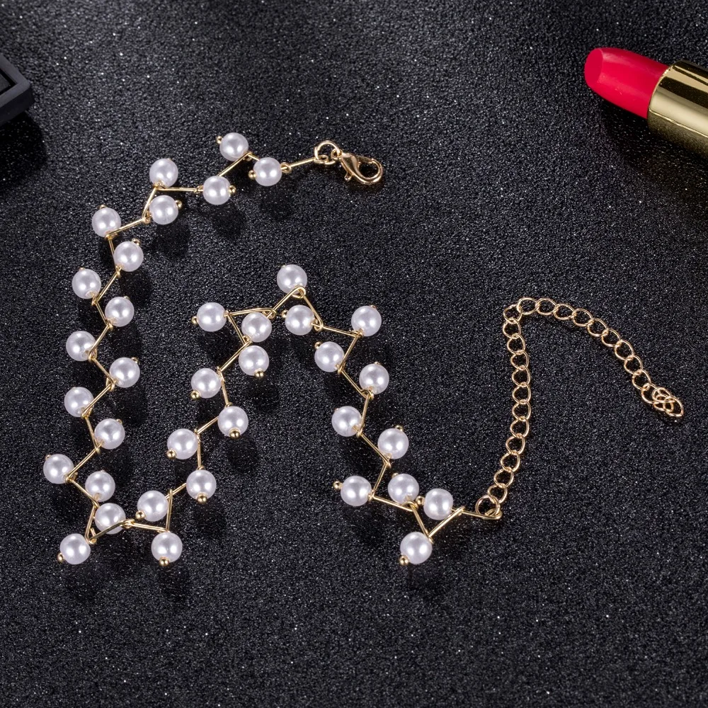 

IPARAM 2020 Trendy Elegance Statement Necklace Charm Simulated Pearl Beads Choker Necklace For Women Kolye Collier Femme
