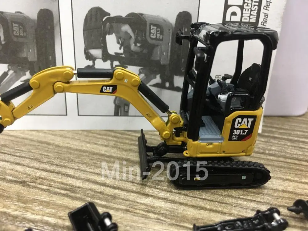 Мини гидравлический экскаватор Caterpillar Cat 301 7 CR масштаб 1:50 металл от Diecast Masters