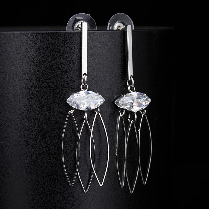 Manxiuni элегантный Шарм Серьги для Для женщин Water Drop Металл кубический циркон