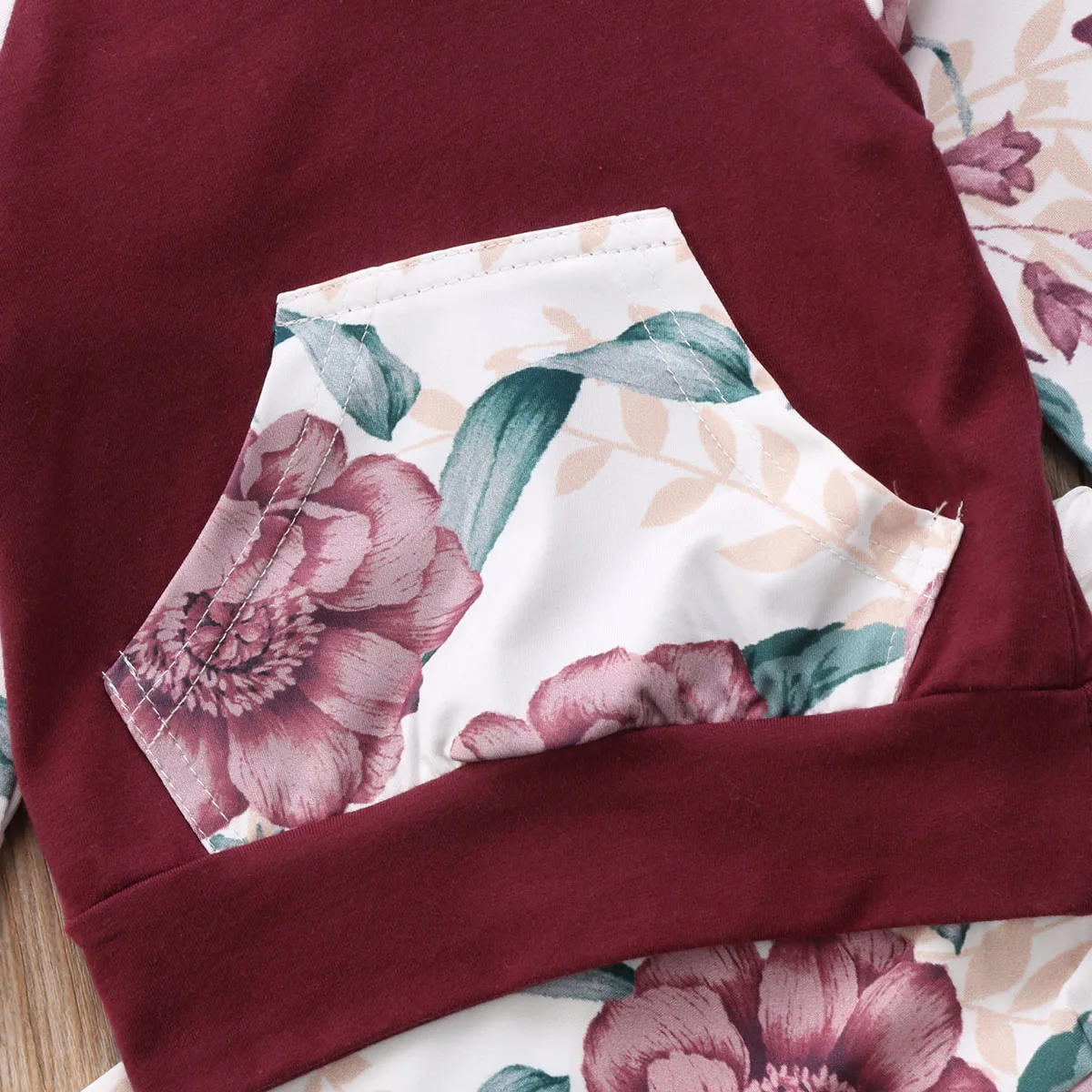 2017 г. Зимняя одежда для маленьких девочек топы с капюшоном и длинными рукавами +