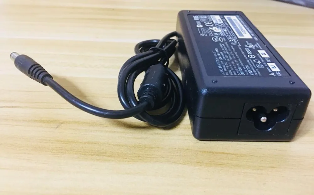 Адаптер питания зарядное устройство для ноутбука Medion MD97105 MD97106 MD97111 MD97126 MD97128 MD97132