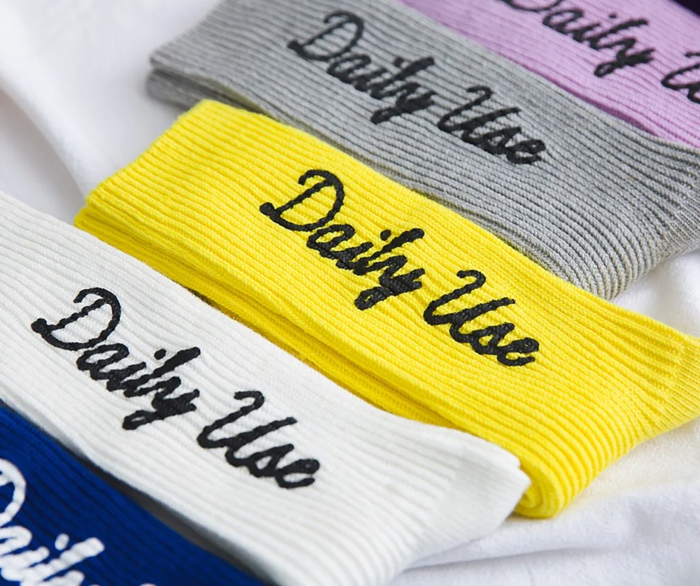 10 Pairs/Lot Women Cotton Winter Autumn Socks Fashion Letters Jacquard Thermoprint Leg High Socks Casual Character Street