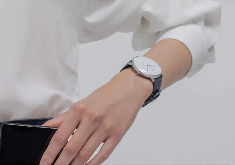 Original Xiaomi Mijia Waterproof Quartz Watch Smart Band Bluetooth 4.0 Pedometer Automatic Calibration time Vibrate Stainless