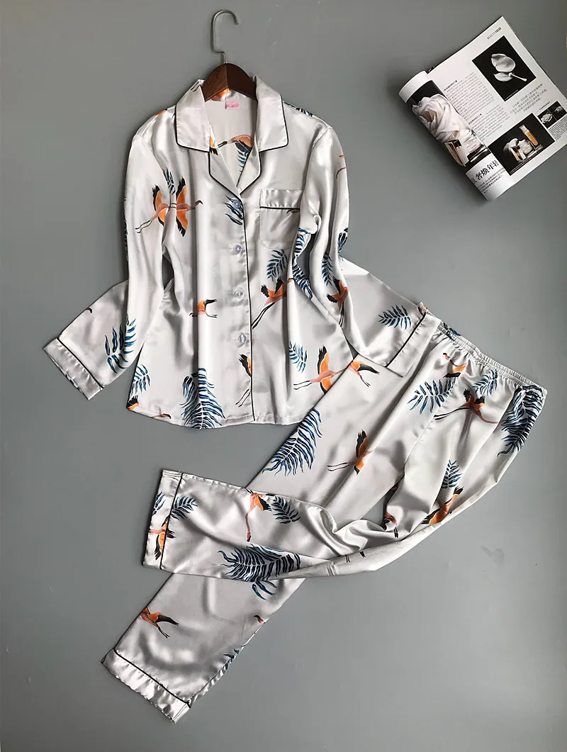 Для женщин атласные пижамы модные Pijama шелковые домашний костюм Цветочный принт