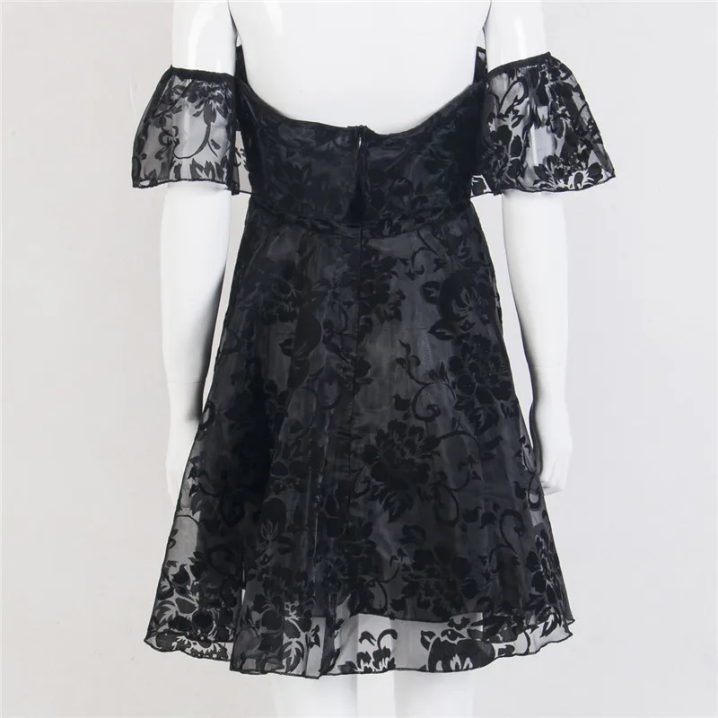 Модное женское кружевное короткое мини платье с открытыми плечами асимметричное