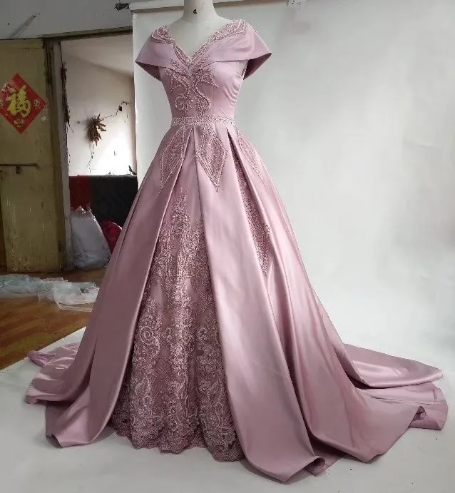 CloverBridal 2017 пыльный розовый вышитый бисером прямоугольный узор винтажные