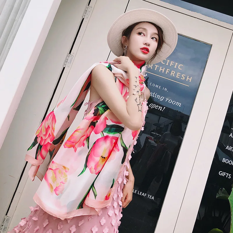 

2019 Chinese style pink flower Print Silk Scarf Female Summer Sunscreen Shawl Spring and Autumn Famous Wind Scarf Beach Scarf