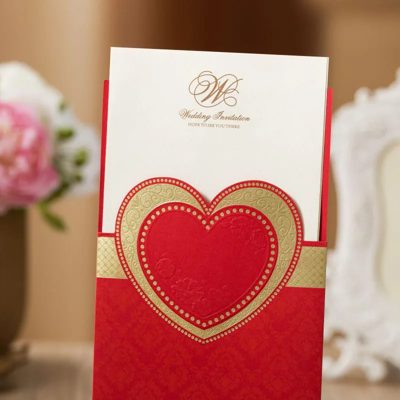 (50 шт./лот) Двойные сердечки красные свадебные открытки с Цветочным Тиснением