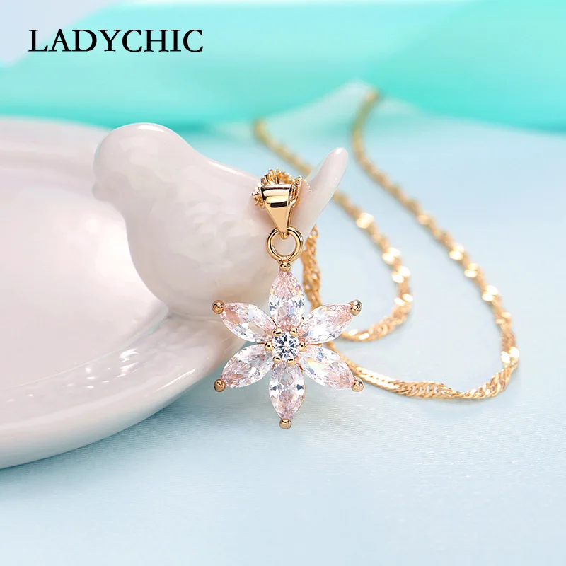 Женское ожерелье с подвеской LADYCHIC прозрачным циркониевым цветком и цепочкой из