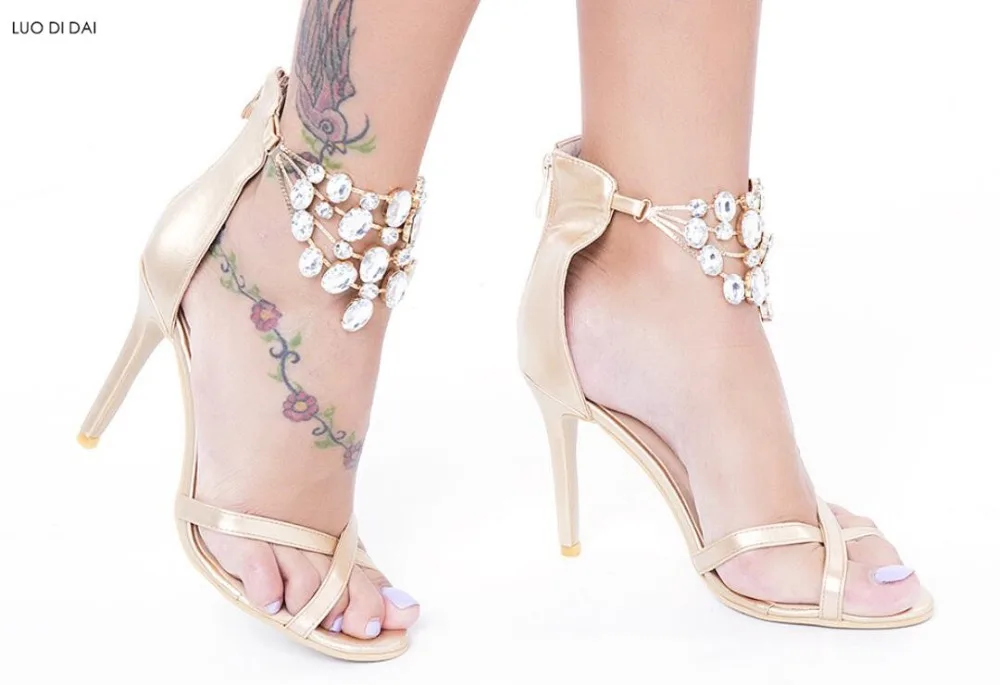 Женская обувь для вечеринок сандалии золотого цвета со стразами на тонком