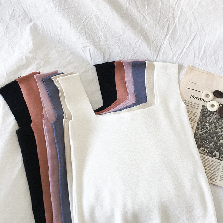 Женская трикотажная футболка повседневный укороченный топ белого и черного