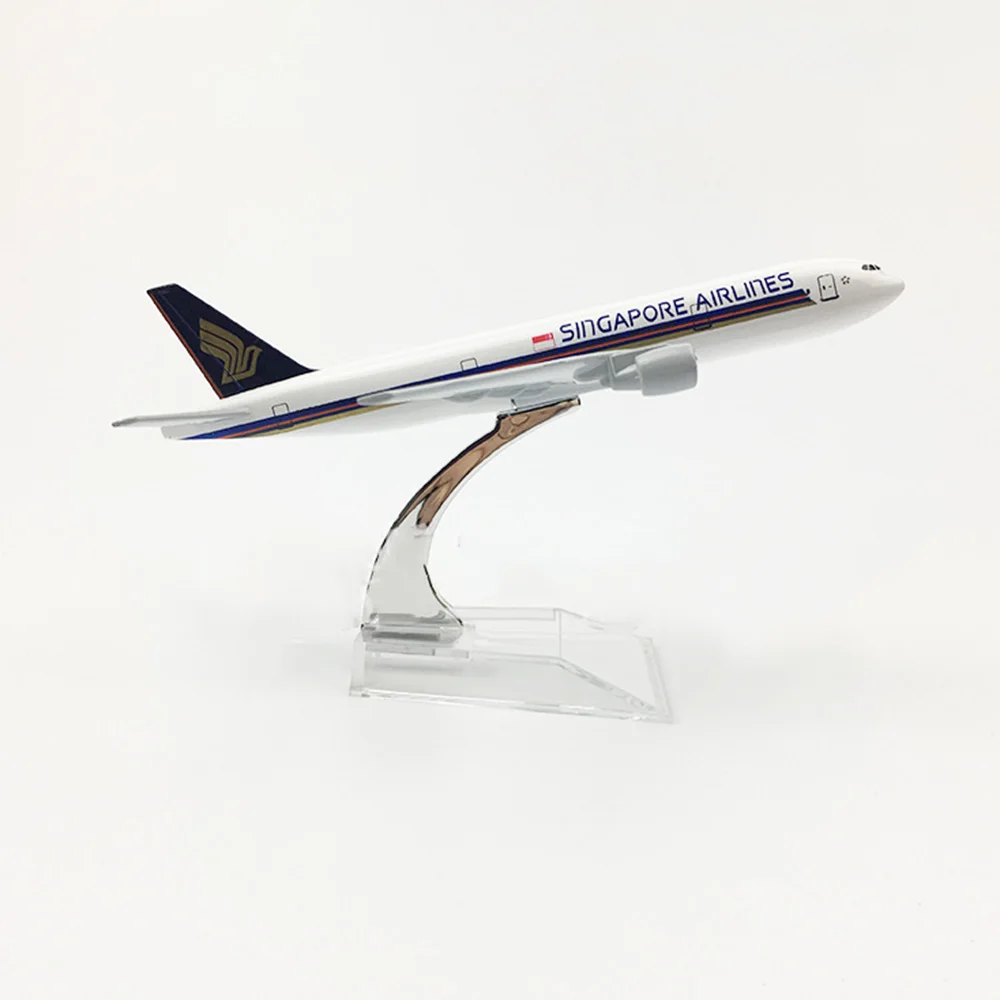 1/400 весы сплава модели самолетов Boeing 777 Singapore 16 см строгальные B777 модель дешевые