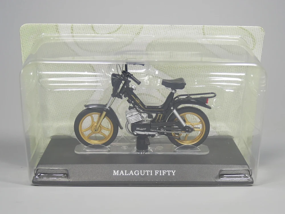 Авто ИНН 1:18 Масштаб мотоцикл MALAGUTI пятьдесят литая модель| |