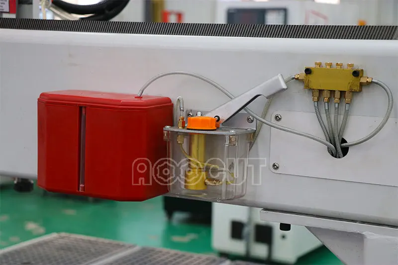 Наиболее экономичный деревообрабатывающий фрезерный станок с ЧПУ 1530 доступный