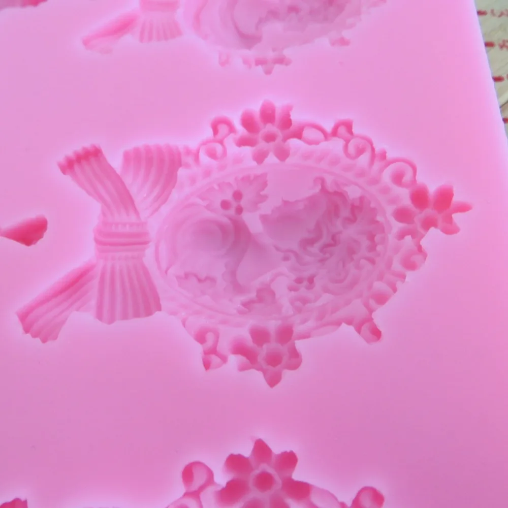 

Crown with Frame Silicone Molds Fondant Mold Chocolate Mould for Cake Decorations Silicone Rubber PRZY Eco-friendly No.s8008