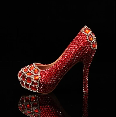 

Туфли на высоком каблуке с закругленным носком, украшенные стразами, красные, 2018