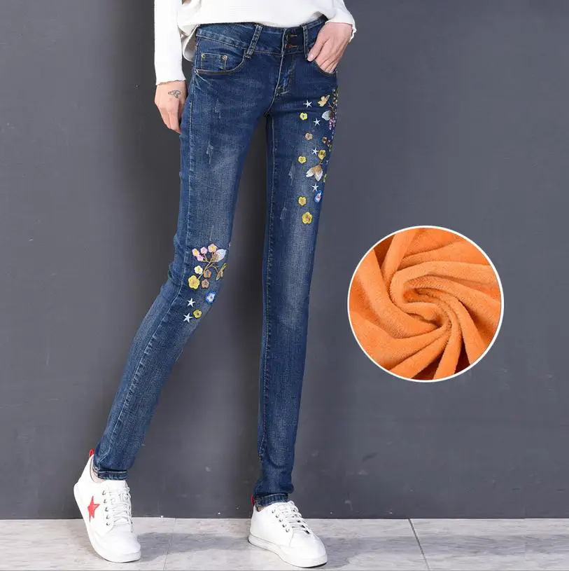 Женские хлопковые джинсы с вышивкой утепленные эластичные брюки-карандаш в