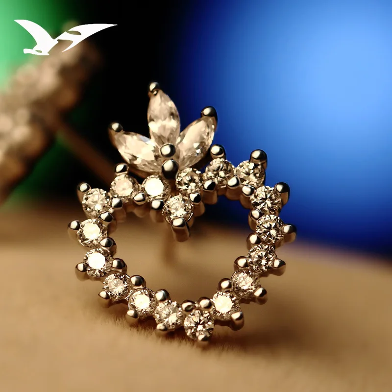 Подлинная Корейской 925 серебряных серег стержня женские форме сердца серебряные