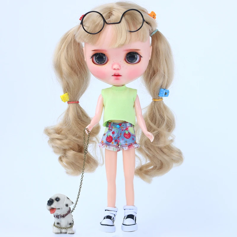Одежда для кукол блайз шорты с клубничками и футболки Licca Azone Medium Blyth OB11 1/6