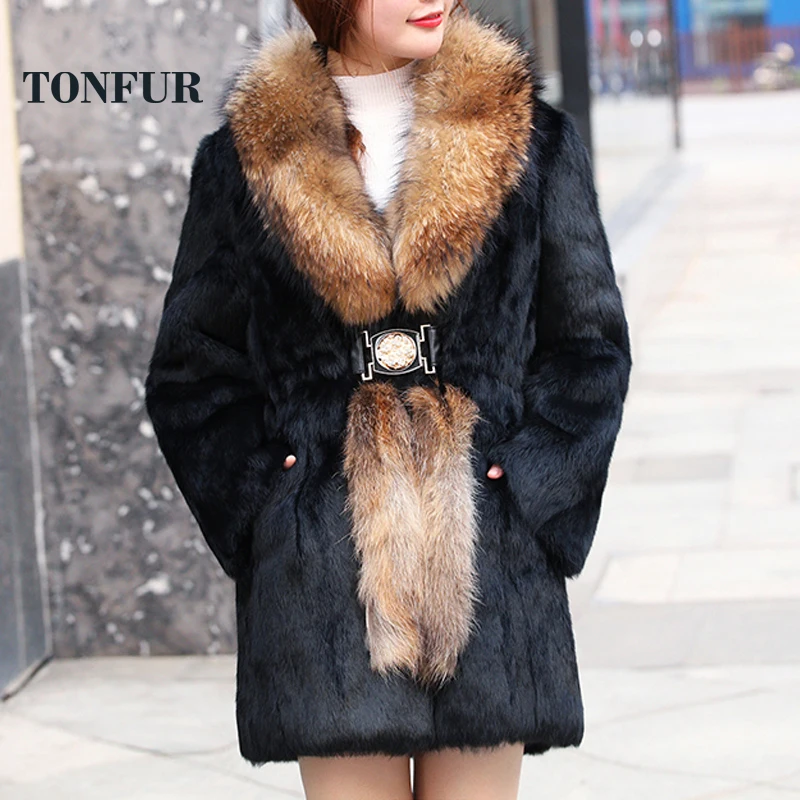 Женское зимнее длинное пальто из кроличьего меха с воротником и поясом