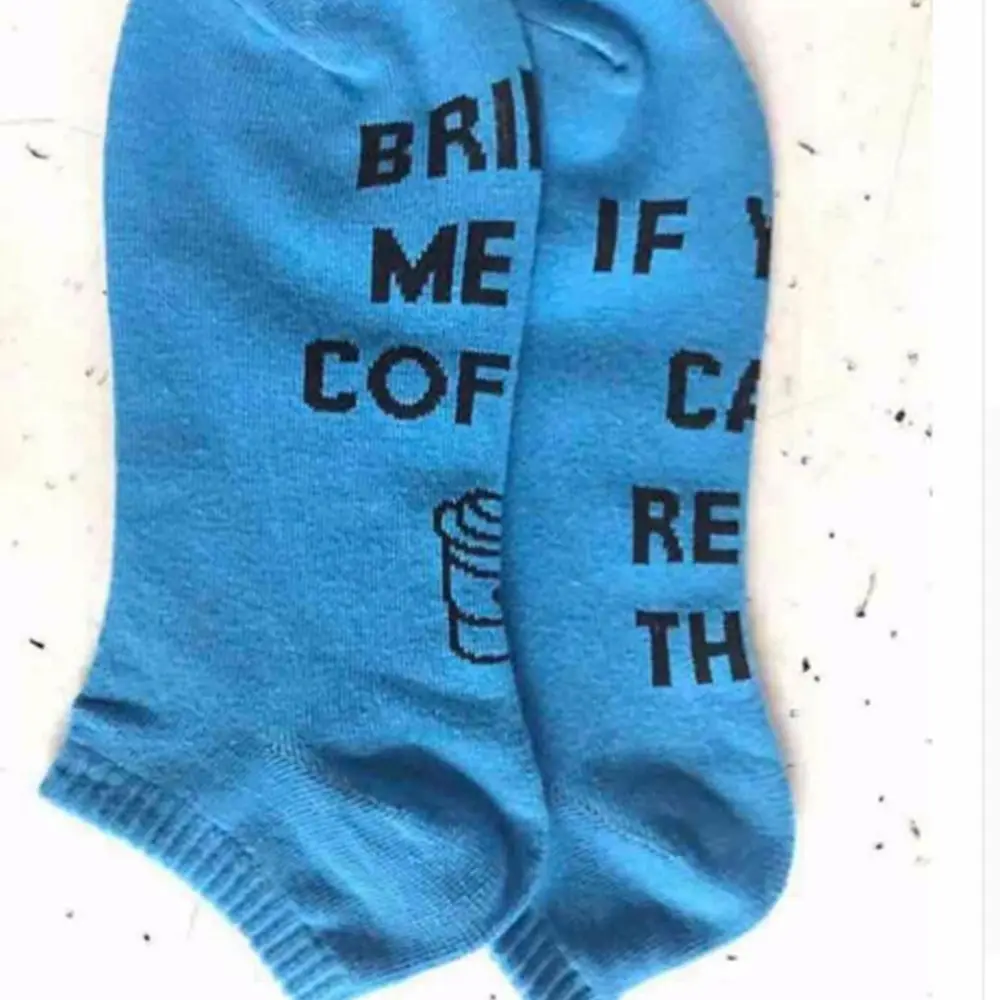 Носки мужские короткие с надписью Bring Me A Coffee | Женская одежда
