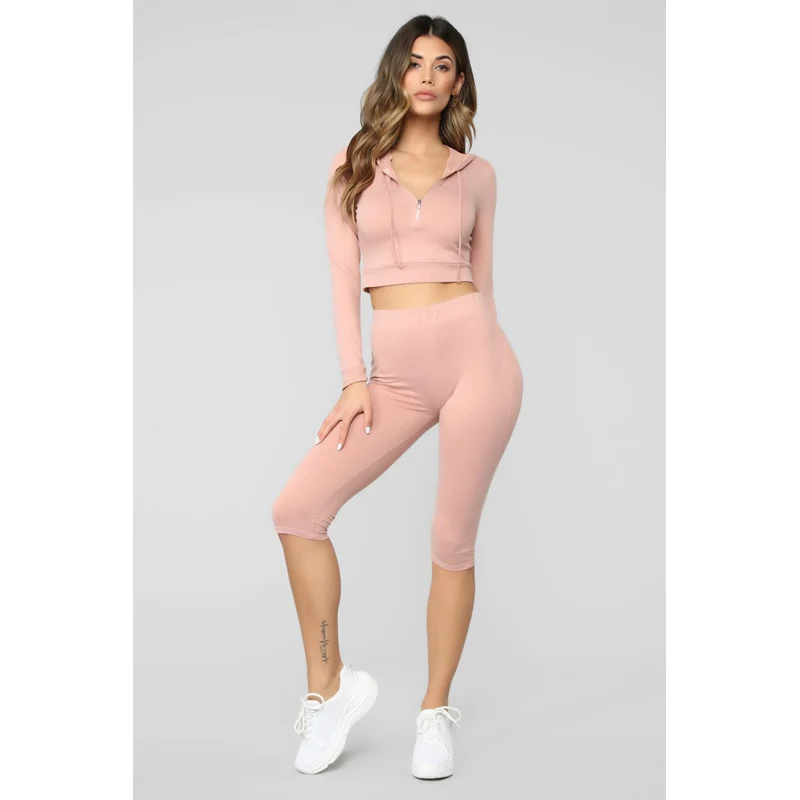 Woman Sportswear Gym Set Sport Costume Women 2 pieces set Long Sleeve Crop top+ knee length pants Fitness Shorts Sporting suit | Женская