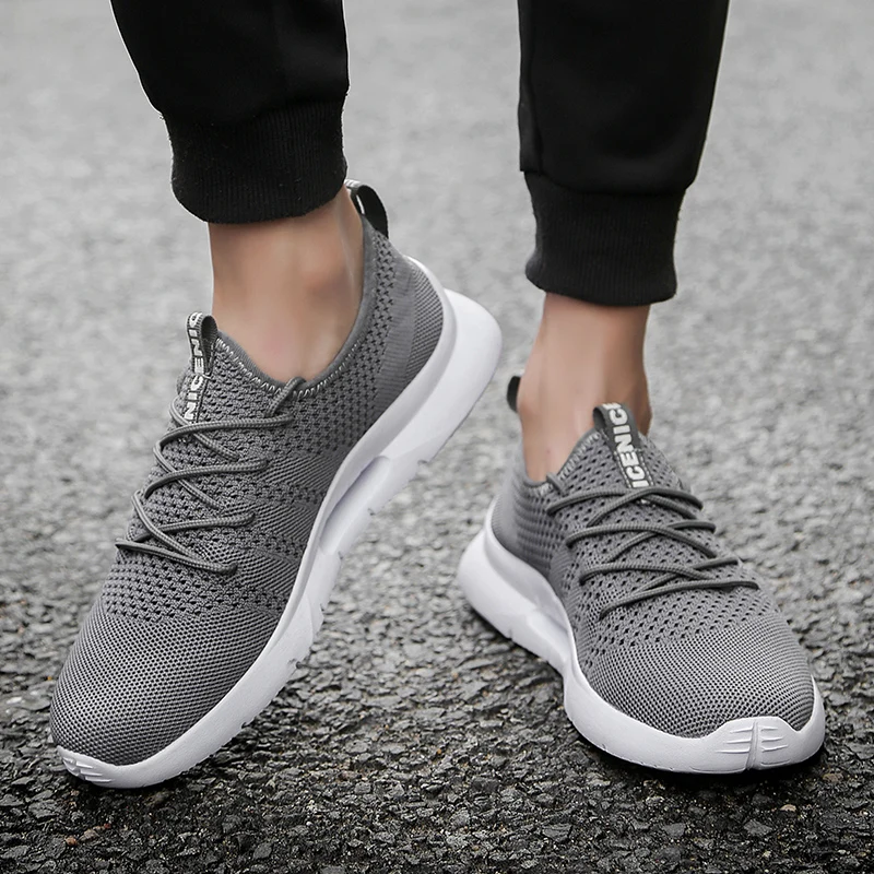 

GUDERIAN 2021 Ultralight Men Casual Shoes Mesh Breathable Weaving Sneakers Men Shoes Lace Up Fashion Flats Shoes Men Footwear