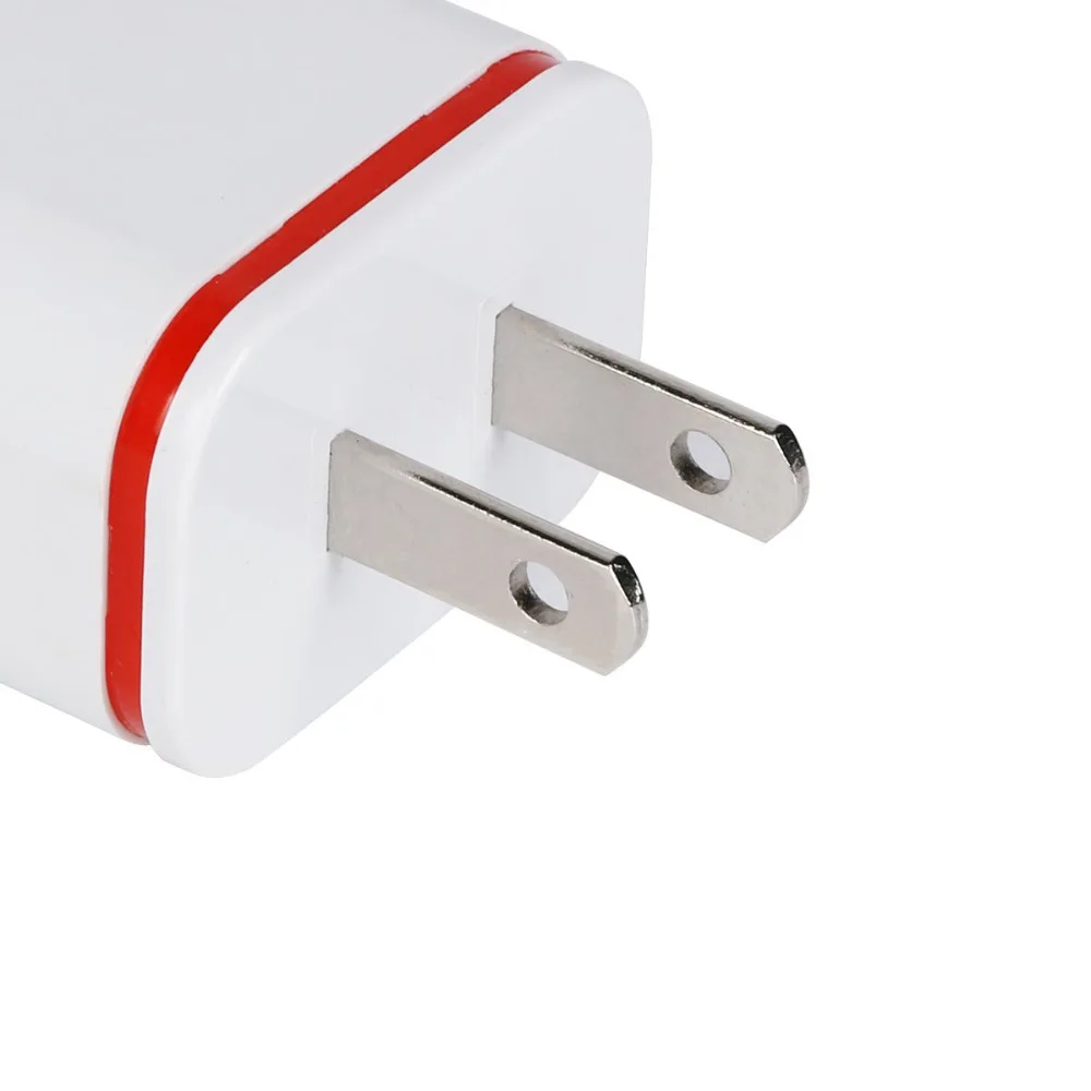 Зарядное устройство переменного тока с 2 USB портами и светодиодной