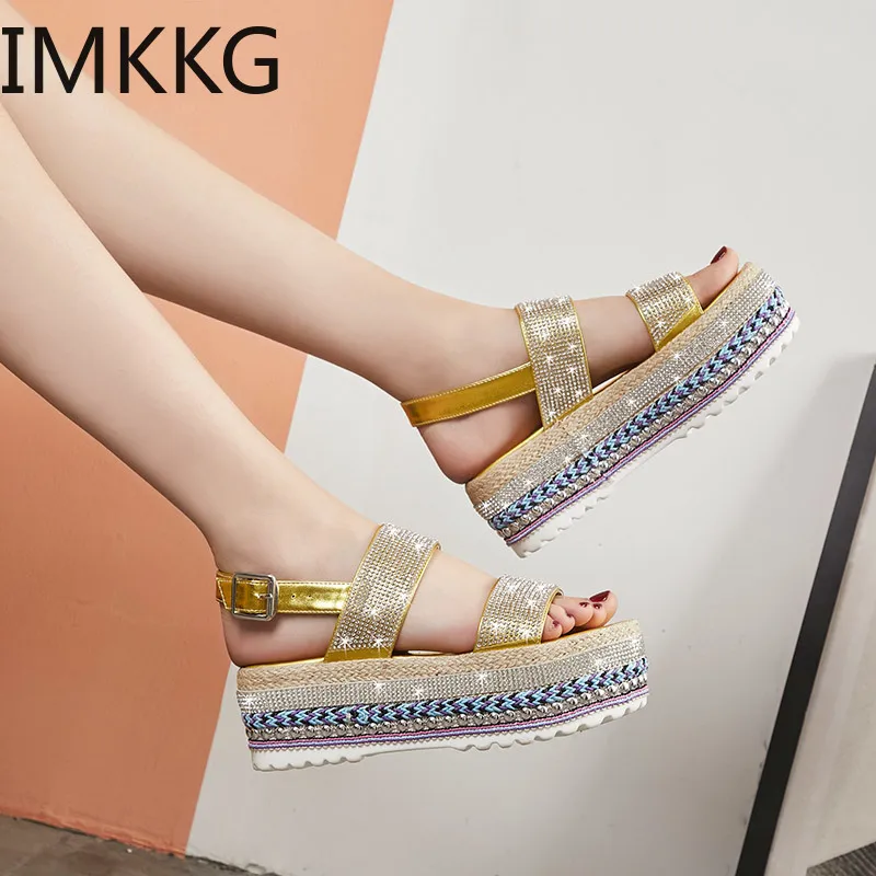 Женские босоножки женская обувь на танкетке высоком каблуке Летняя коллекция 2019