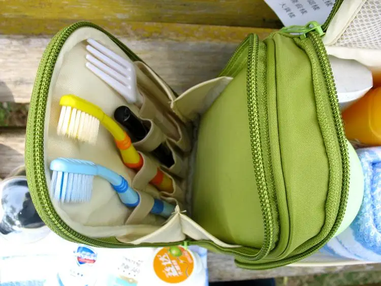 Дорожная сумка отличного качества для туалетных принадлежностей большая