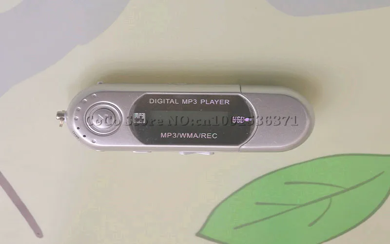Бесплатный мини 8GB lcd MP3-плеер FM Радио 8G флэш-накопитель USB наушники Mp 3 плеер с радио для детей