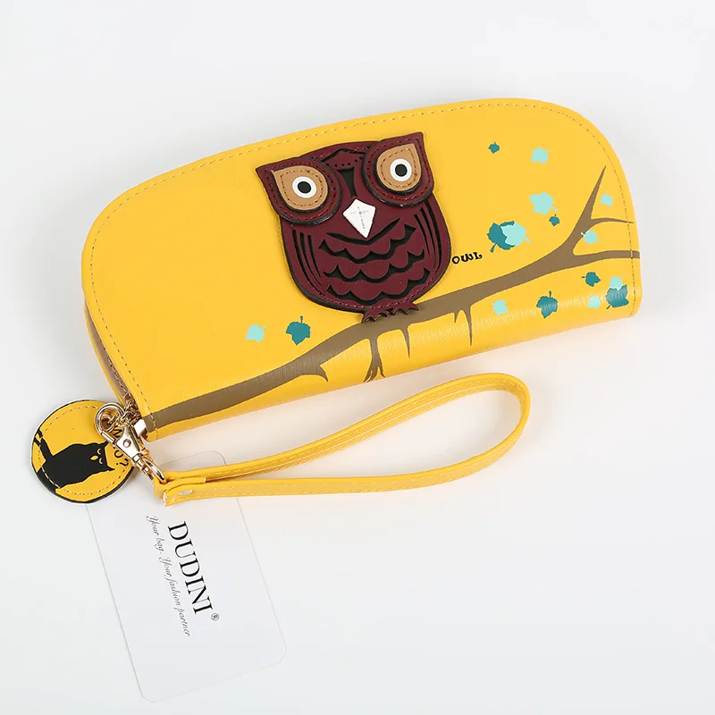 Сумочка женская на молнии с отделением для мелочи и кредитницей аппликация в