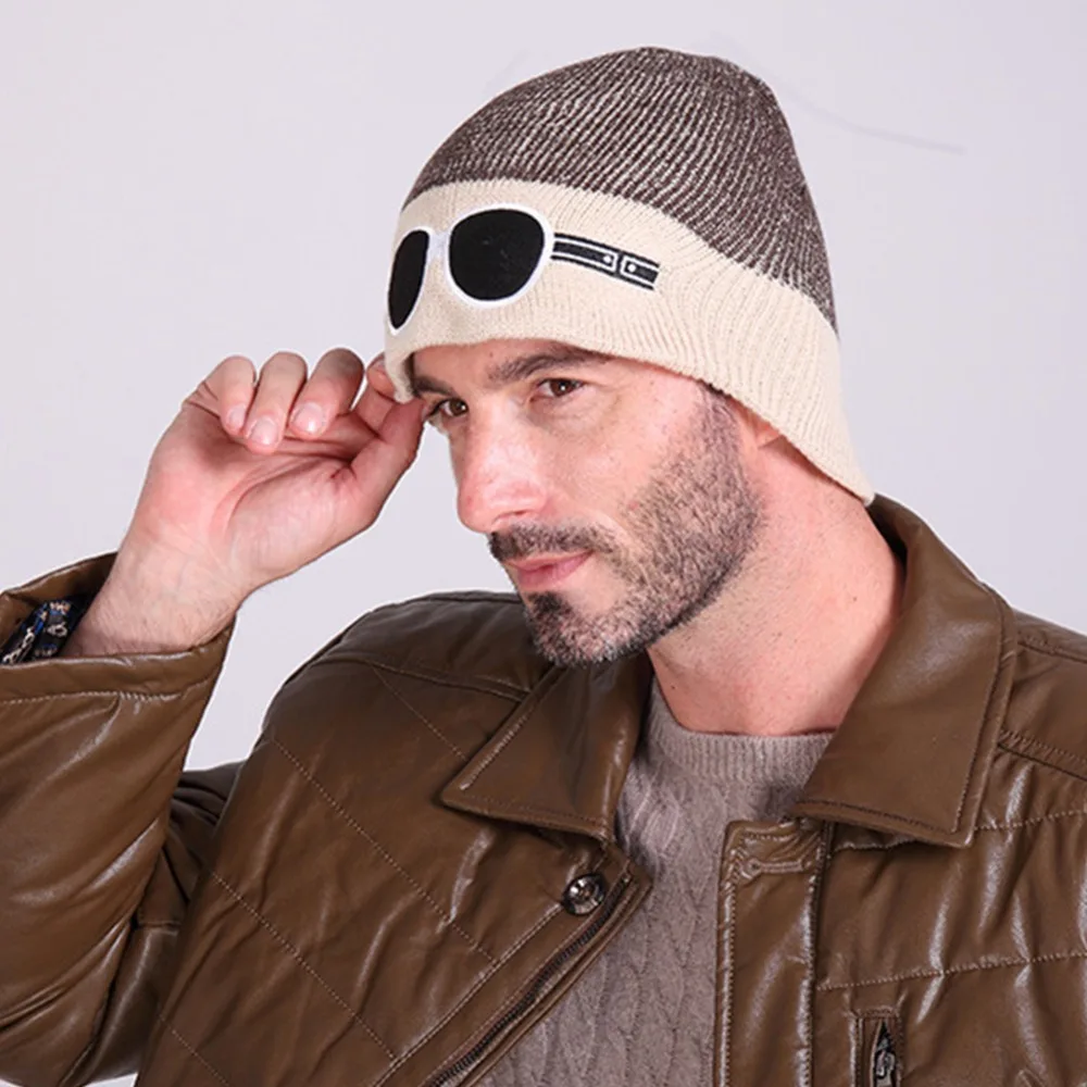 Дешевая шерстяная шапка теплая вязаная с рисунком из мультфильма двухцветная