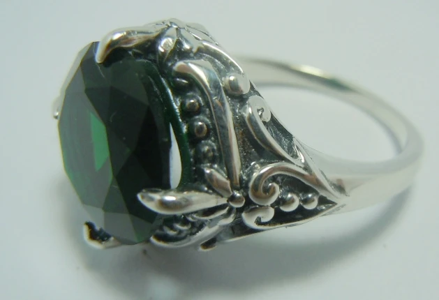 The ancient silver plant emerald 6.0 CT contracted pattern Roman style ring | Украшения и аксессуары