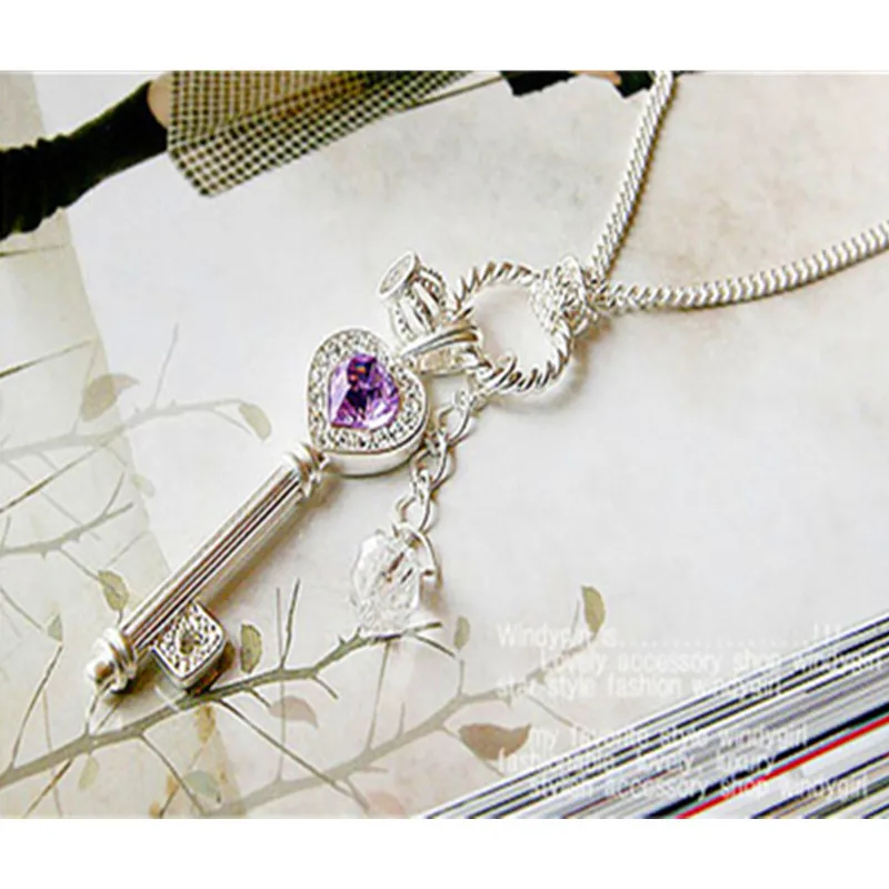 2017 длинный участок ожерелье Европа и Америка Золотая Корона брелок свитер