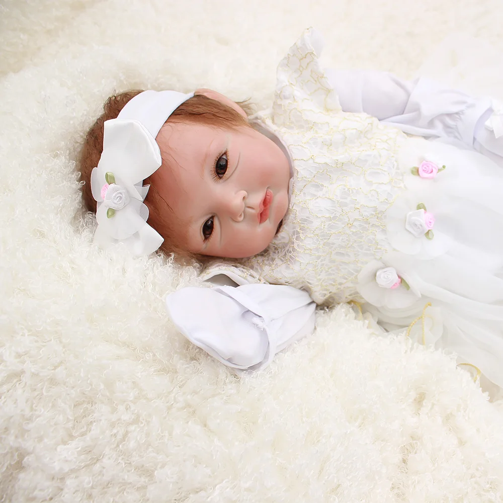 

55cm soft Body Silicone Reborn Girl Baby Doll Toys Lifelike Baby Reborn Doll Child Birthday Christmas Gift Bebes reborn bonecas