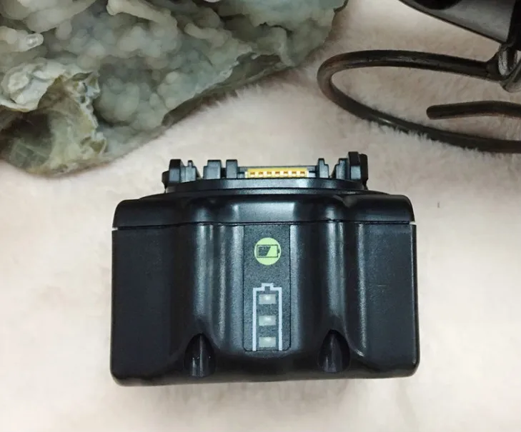 Самый дешевый чехол со светодиодной подсветкой для Makita 18V Power Tool Battery BL1815 BL1830 BL1835